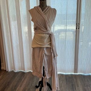 Elegant Cream Women's Pantsuit